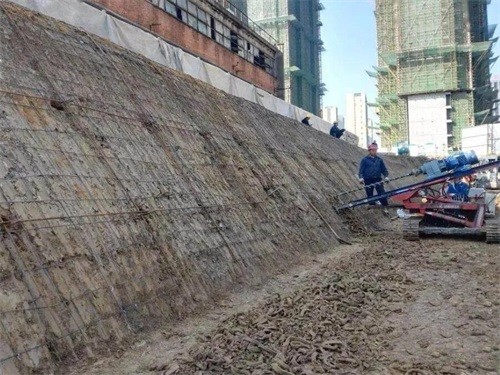米林建筑边坡支护